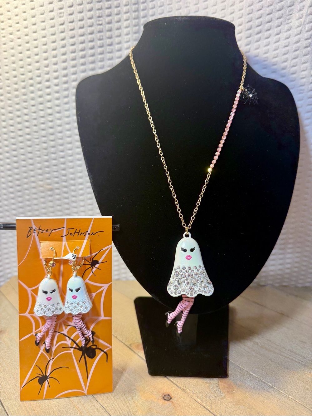 Betsey Johnson Girly Ghost Pendant Necklace & Earring Set!!
